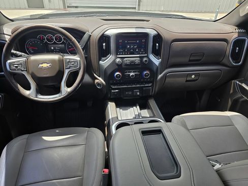 Used 2021 Chevrolet Silverado 1500 LTZ AWD/4WD image 14