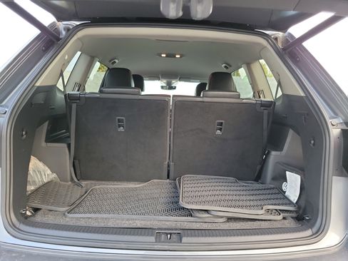 Used 2018 Volkswagen Atlas SE image 19