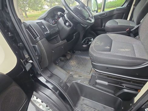 Used 2021 RAM ProMaster 2500 FWD image 26