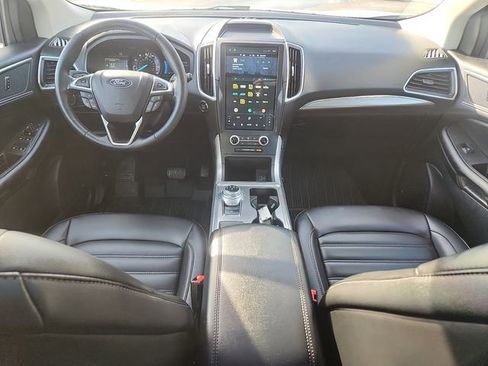 Certified 2022 Ford Edge SEL w/ Convenience Package AWD/4WD image 9