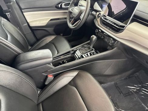 Used 2025 Jeep Compass Limited AWD/4WD image 26