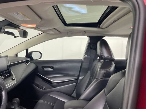 Used 2022 Toyota Corolla XLE FWD image 11