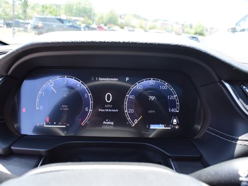 New 2025 Jeep Grand Cherokee Limited w/ Luxury Tech Group II RWD image 17