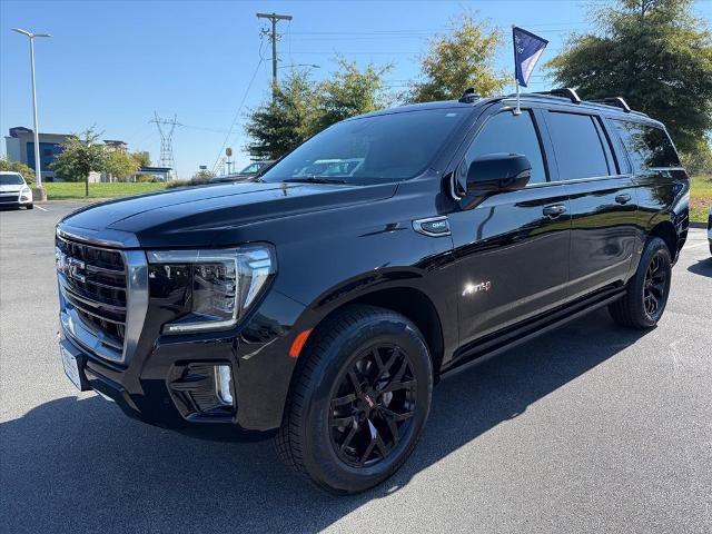 Used 2022 GMC Yukon XL AT4 w/ Max Trailering Package AWD/4WD image 4