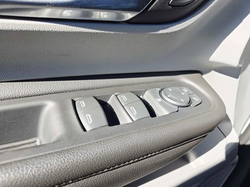 Used 2023 GMC Terrain SLE w/ Driver Convenience Package image 35