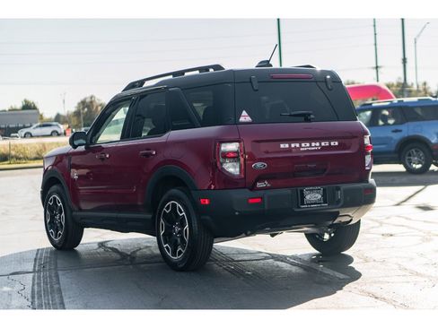 New 2025 Ford Bronco Sport Outer Banks w/ Outer Banks Tech Package+ AWD/4WD image 3