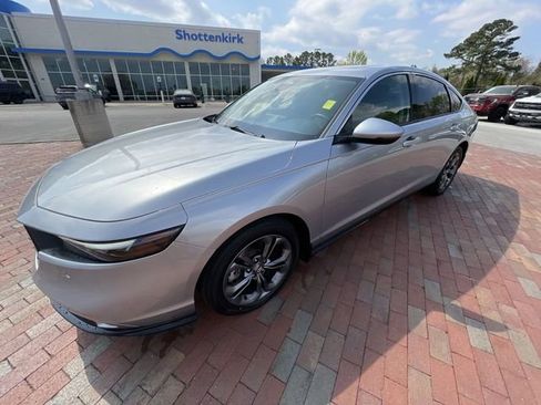 Certified 2024 Honda Accord EX-L image 26