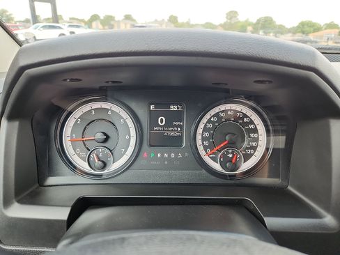 Used 2024 RAM 1500 Classic SLT AWD/4WD image 17