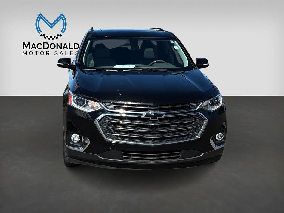 Used 2019 Chevrolet Traverse LT w/ LT Premium Package FWD image 3