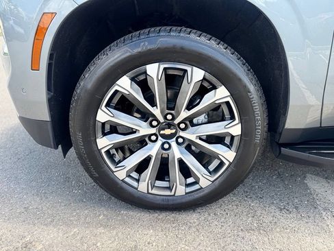 Used 2026 Chevrolet Tahoe High Country w/ Sun And Tow Package AWD/4WD image 3