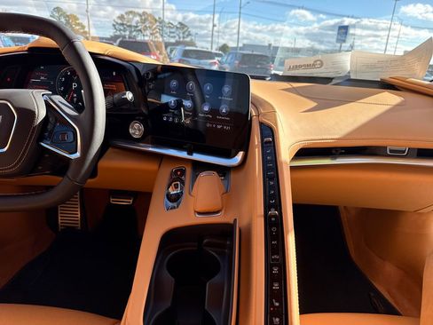 Used 2022 Chevrolet Corvette Stingray Premium Conv w/ Z51 Performance Package image 22