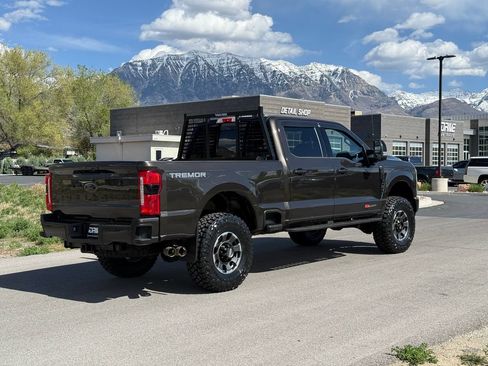 Used 2024 Ford F350 Lariat w/ Lariat Ultimate Package AWD/4WD image 9