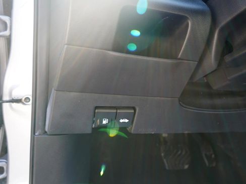 Used 2020 Nissan Kicks SR w/ SR Premium Package image 22