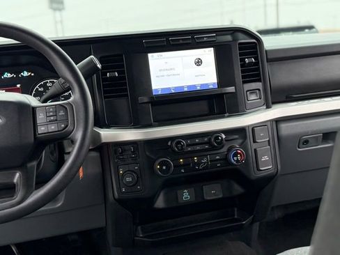 Used 2024 Ford F250 XLT image 21