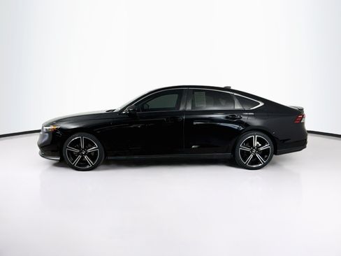 Used 2024 Honda Accord Sport image 7
