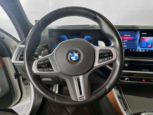 Used 2024 BMW X5 M60i AWD/4WD image 11