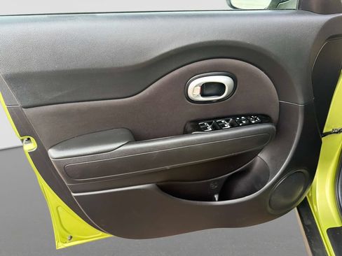 Used 2019 Kia Soul FWD image 18