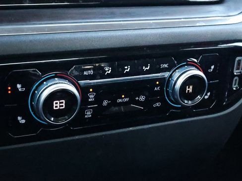 Used 2024 GMC Sierra 1500 SLT w/ X31 Off-Road Package image 22