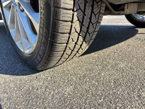 Used 2017 Ford Fiesta Titanium image 5