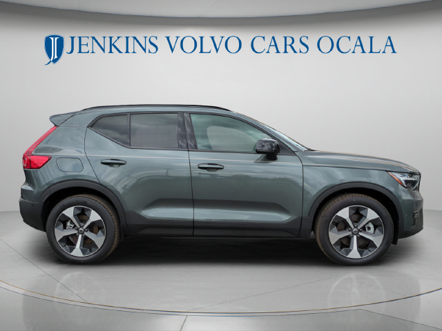 New 2026 Volvo XC40 B5 Plus w/ Protection Package Premier AWD/4WD image 2