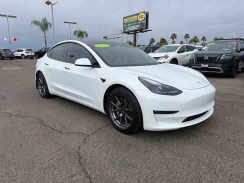 Used 2021 Tesla Model 3 Long Range image 1