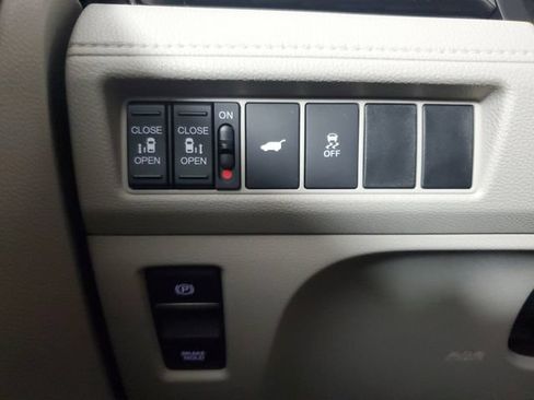 Used 2025 Honda Odyssey EX-L image 33