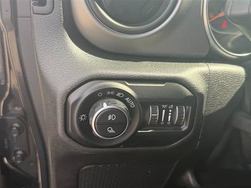 Used 2021 Jeep Gladiator Sport AWD/4WD image 26