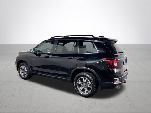 Certified 2022 Honda Passport TrailSport image 9