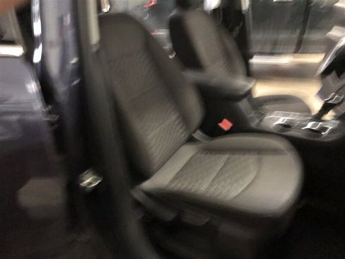 Used 2018 Chevrolet Equinox LT image 19