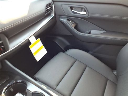 New 2026 Nissan Rogue SV w/ SV Premium Package image 24