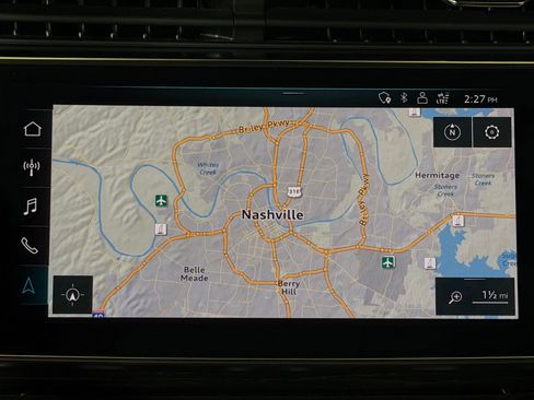 Used 2019 Audi Q8 Premium Plus w/ Premium Plus AWD/4WD image 18