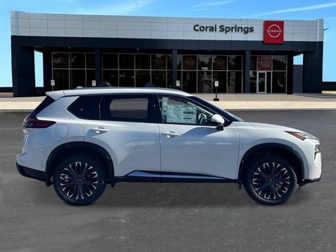 New 2026 Nissan Rogue Platinum w/ Platinum Premium Package AWD/4WD image 6