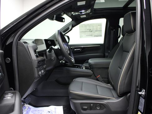 New 2026 Chevrolet Tahoe Premier AWD/4WD image 12