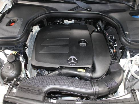 Used 2022 Mercedes-Benz GLC 300 4MATIC image 43
