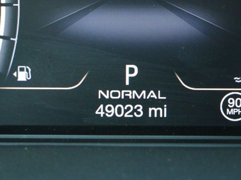 Used 2022 Maserati Levante Modena AWD/4WD image 40