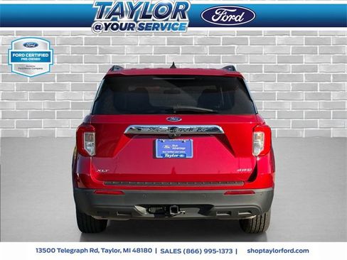 Certified 2023 Ford Explorer XLT w/ Class IV Trailer Tow Package image 4