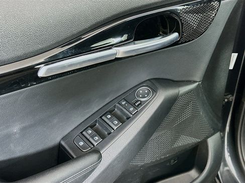 Used 2025 Kia Seltos S image 15