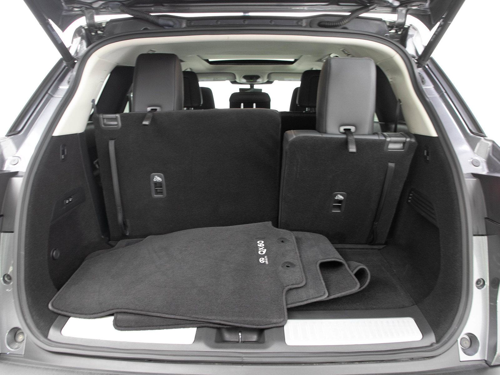 Used 2023 INFINITI QX60 Sensory AWD/4WD image 9
