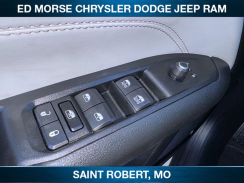 Certified 2022 Jeep Compass Limited image 18