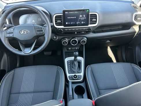 New 2026 Hyundai Venue SEL FWD image 18