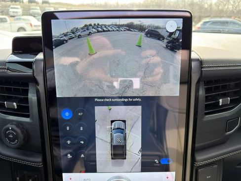 Used 2024 Ford F150 Lightning Platinum image 35