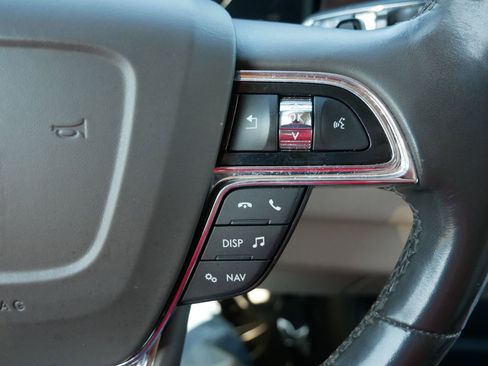 Used 2021 Lincoln Navigator Reserve image 26