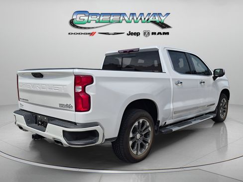 Used 2022 Chevrolet Silverado 1500 High Country RWD image 3