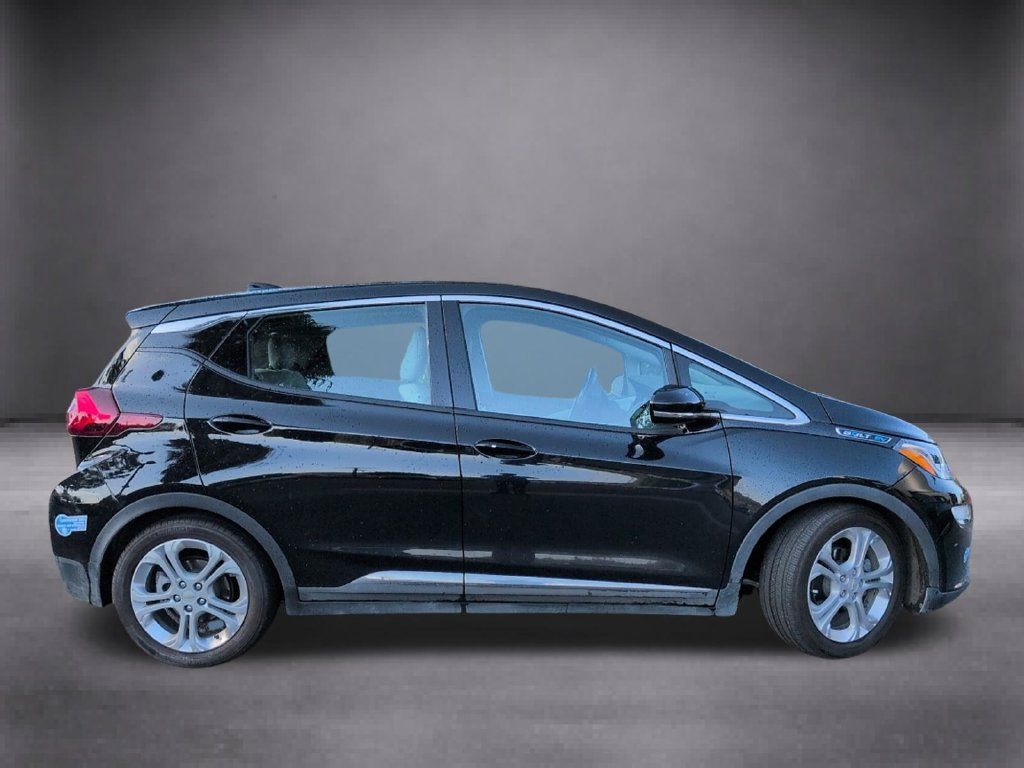 Used 2021 Chevrolet Bolt LT FWD image 10