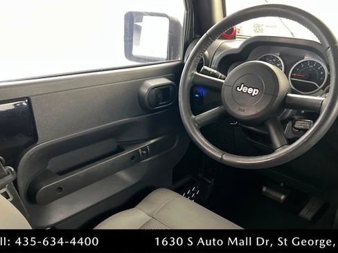 Used 2008 Jeep Wrangler Unlimited Rubicon w/ Dual Top Group AWD/4WD image 11