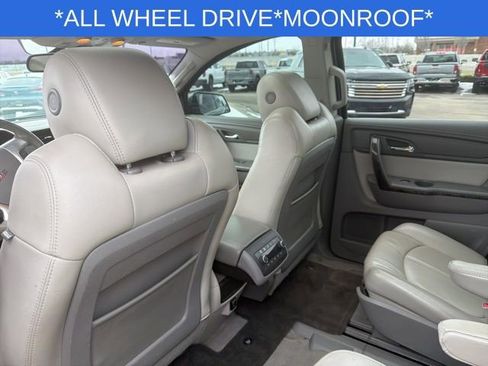 Used 2014 GMC Acadia SLT image 25