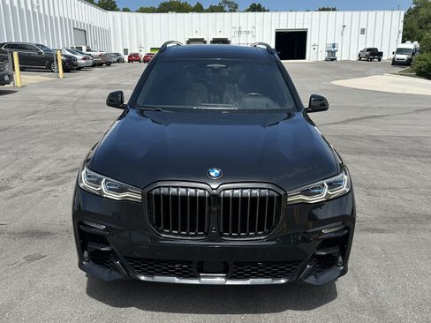 Used 2022 BMW X7 M50i AWD/4WD image 3
