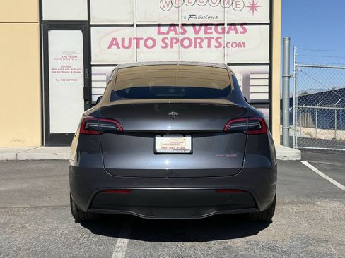 Used 2023 Tesla Model Y Performance AWD/4WD image 8