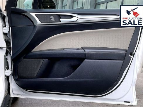 Used 2020 Ford Fusion S image 23