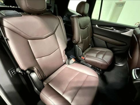 Used 2023 Cadillac XT6 Premium Luxury w/ Technology Package FWD image 33